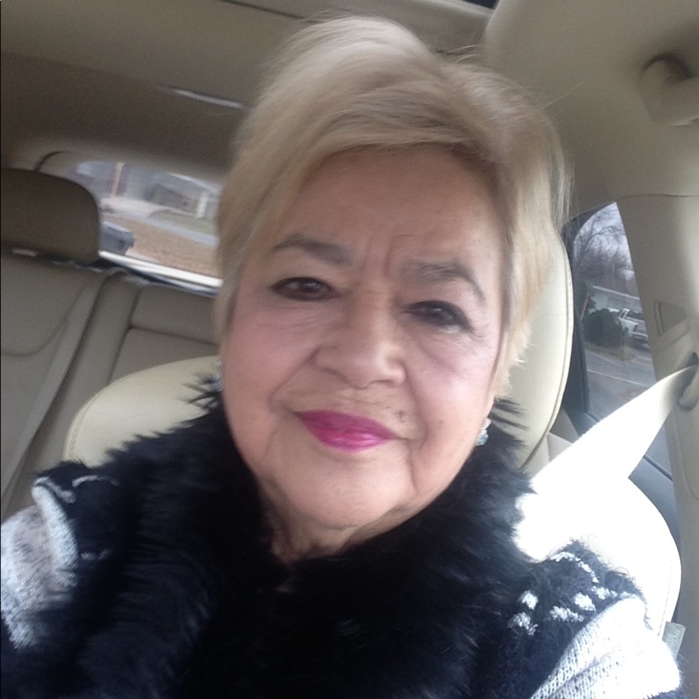 Meet your Posher, Lupe padilla